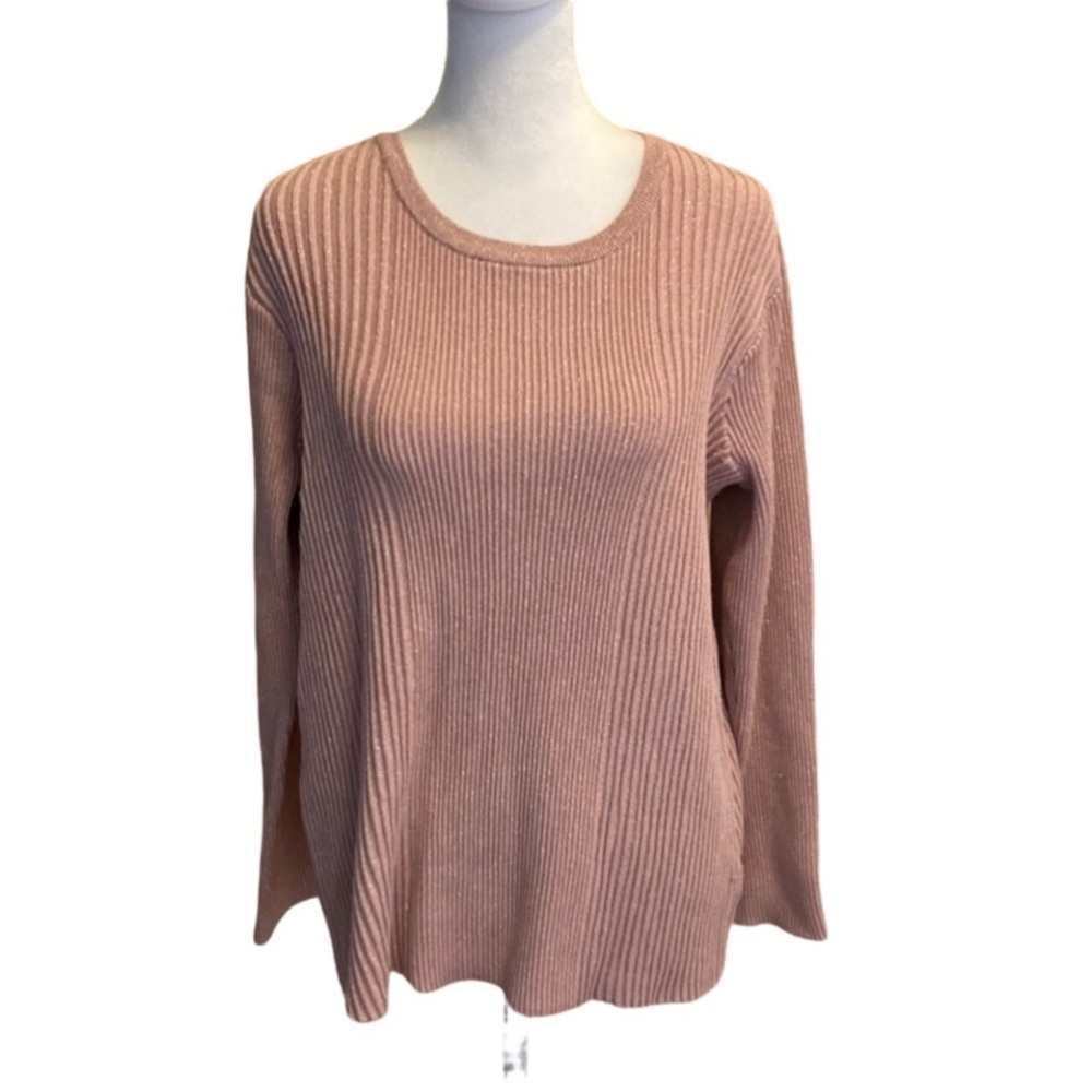 Alfani Shimmering Dusty Pink Knit Top with silver threads. Size L.